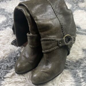 Frye Vicki Tall Womens Size 10 Harness Distressed Boots